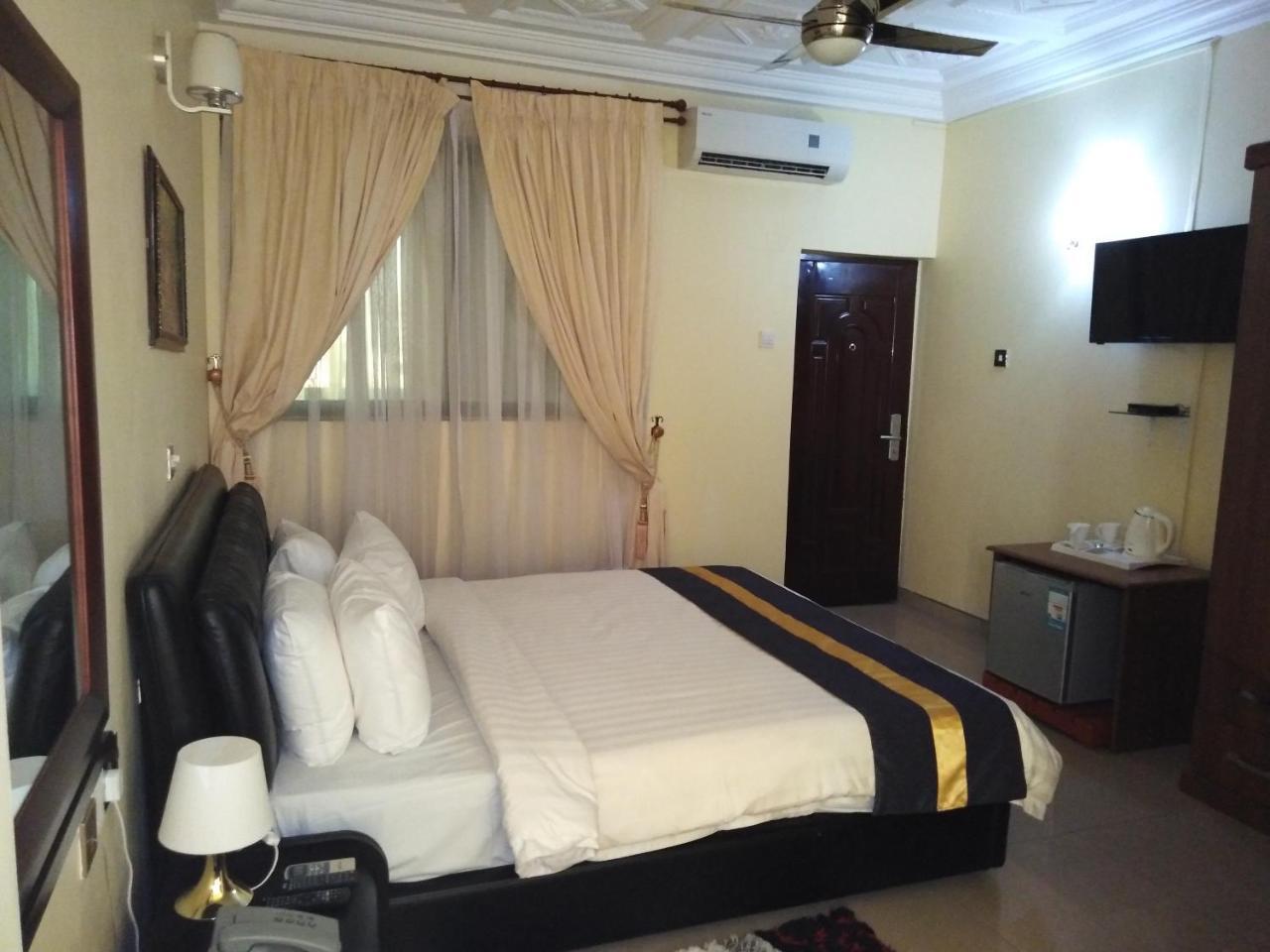 Jobyco Hotel Santeo Luaran gambar