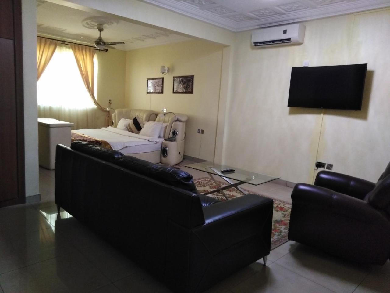 Jobyco Hotel Santeo Luaran gambar
