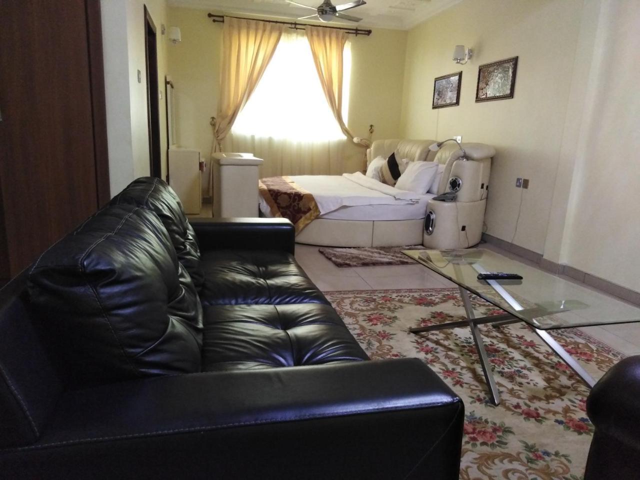 Jobyco Hotel Santeo Luaran gambar